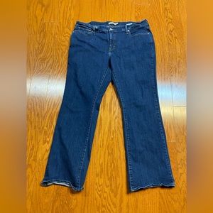 Like new Levi’s 415 Classic Boot Jeans 20W 20 Plus